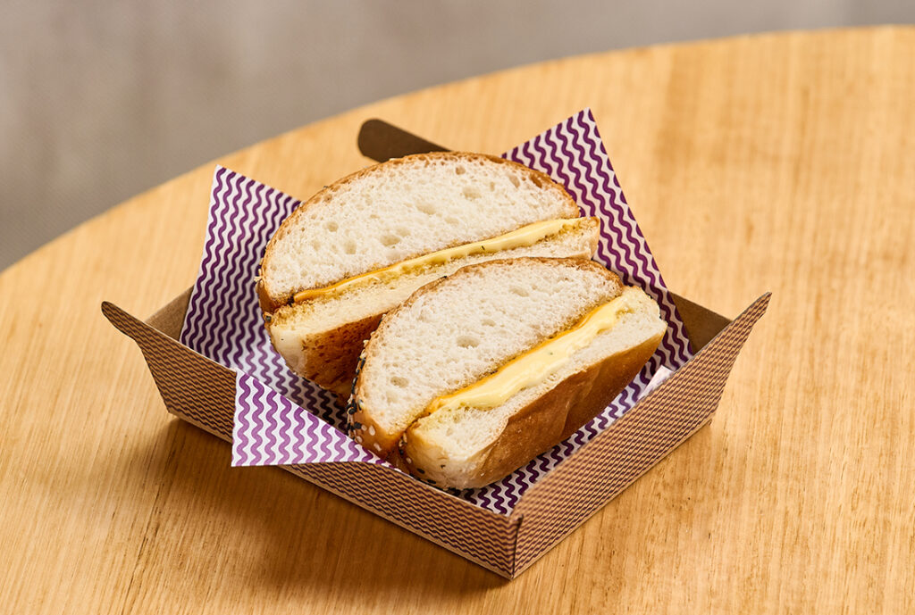 Cheesy Garlic Butter Bun